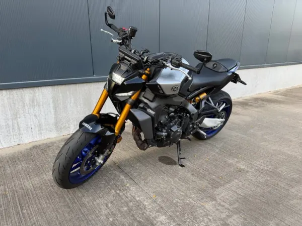 2026 Yamaha MT-09 SP-2026-4.450km - € 12.250 · Bieden (1/1)