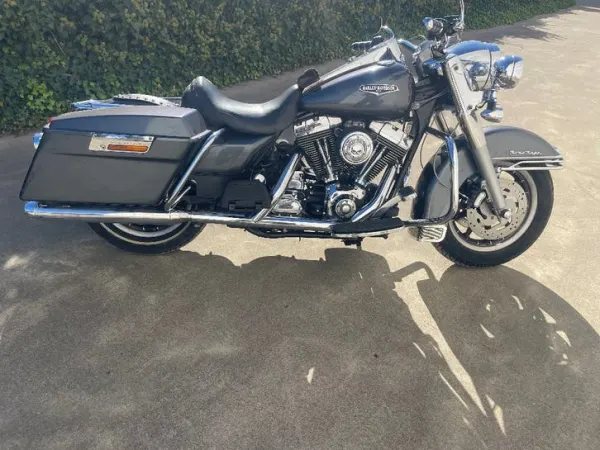 2003 Harley-Davidson RoadKing - €9,750 · Bidding (1/1)